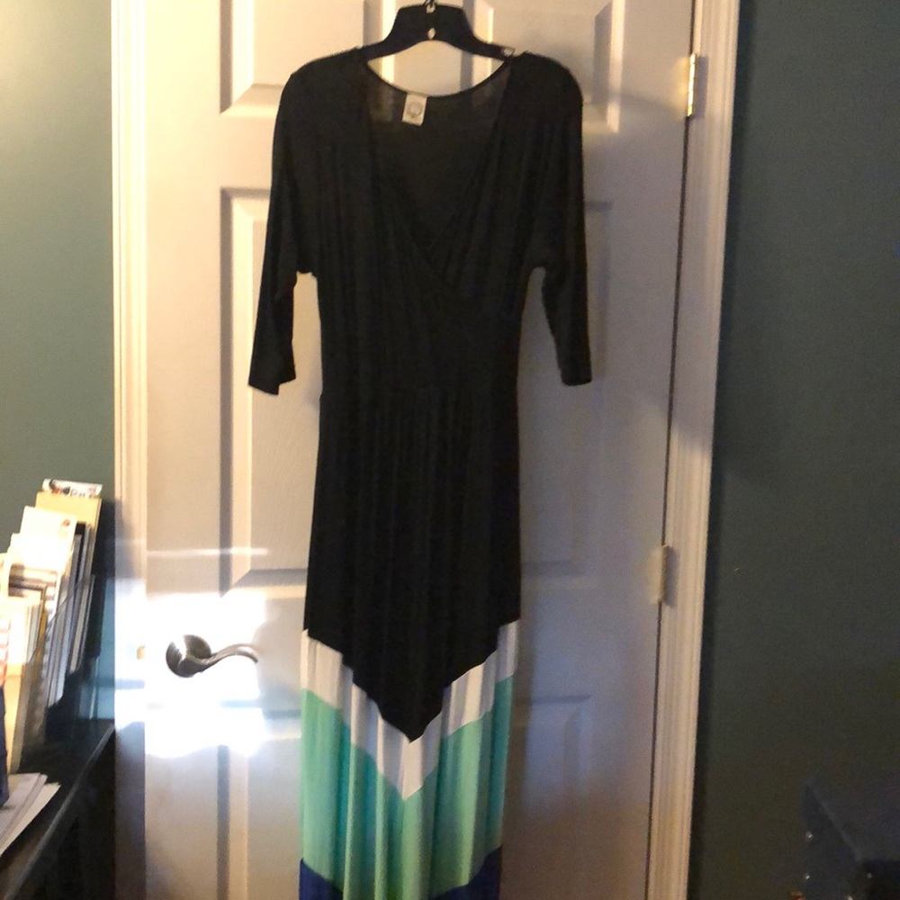 Black Color Block Modest Maxi 👗